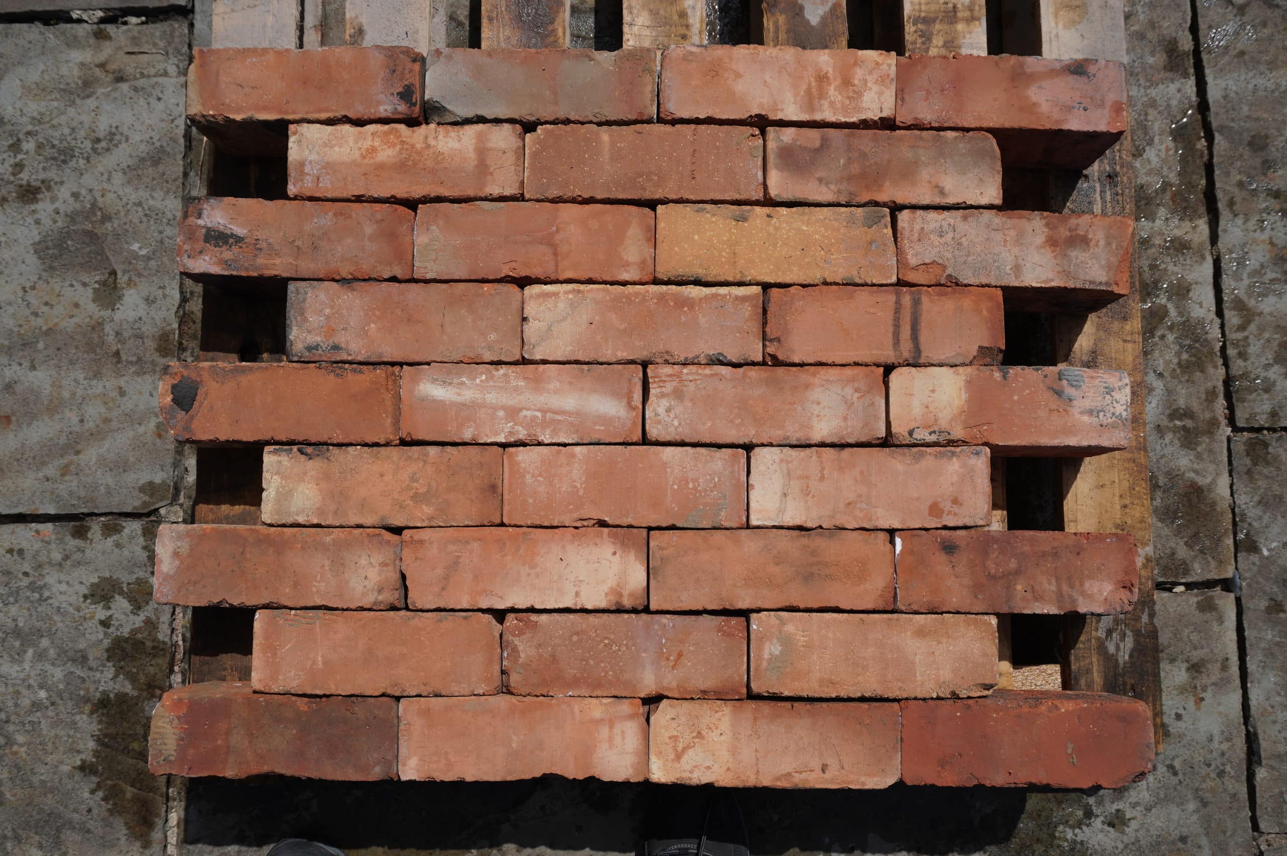 Reclaimed Wirecut Bricks
